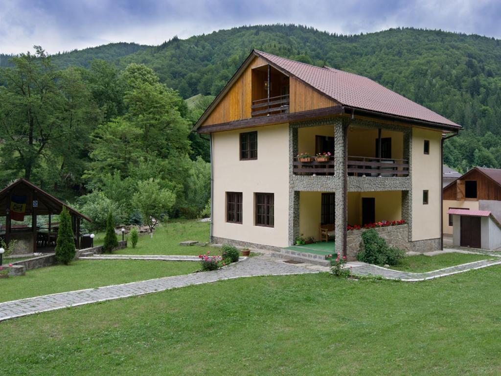 Pensiunea Bobu Hotel Izvoru Muntelui Bagian luar foto