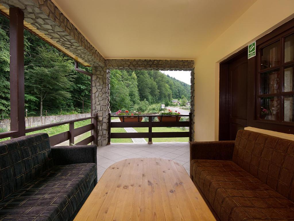 Pensiunea Bobu Hotel Izvoru Muntelui Bagian luar foto